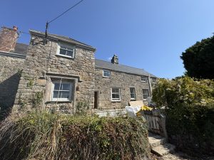 Tolver Farm Cottage. Long Rock.